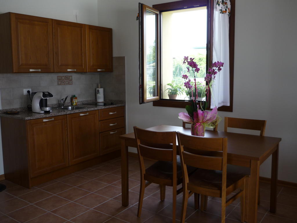 Pocenia Agriturismo Ai Laghi חדר תמונה