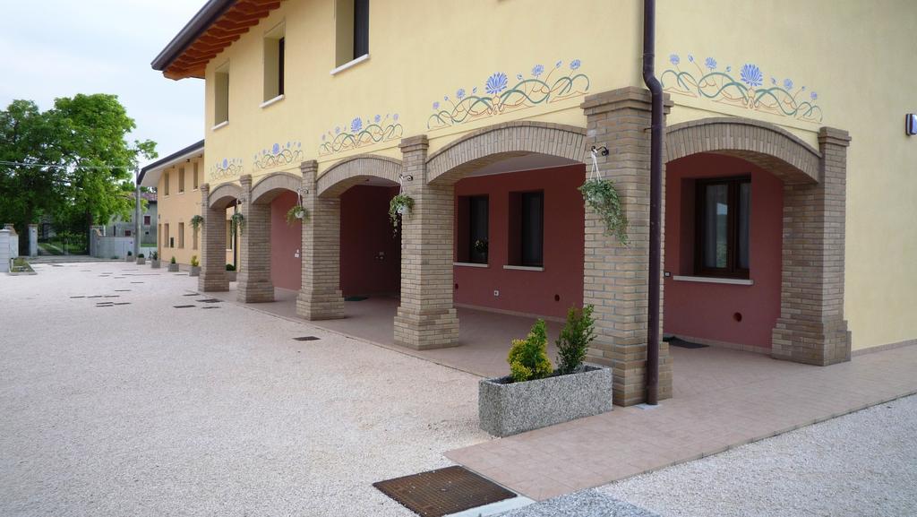 Pocenia Agriturismo Ai Laghi מראה חיצוני תמונה